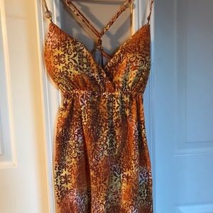 Beautiful cross cross back tank